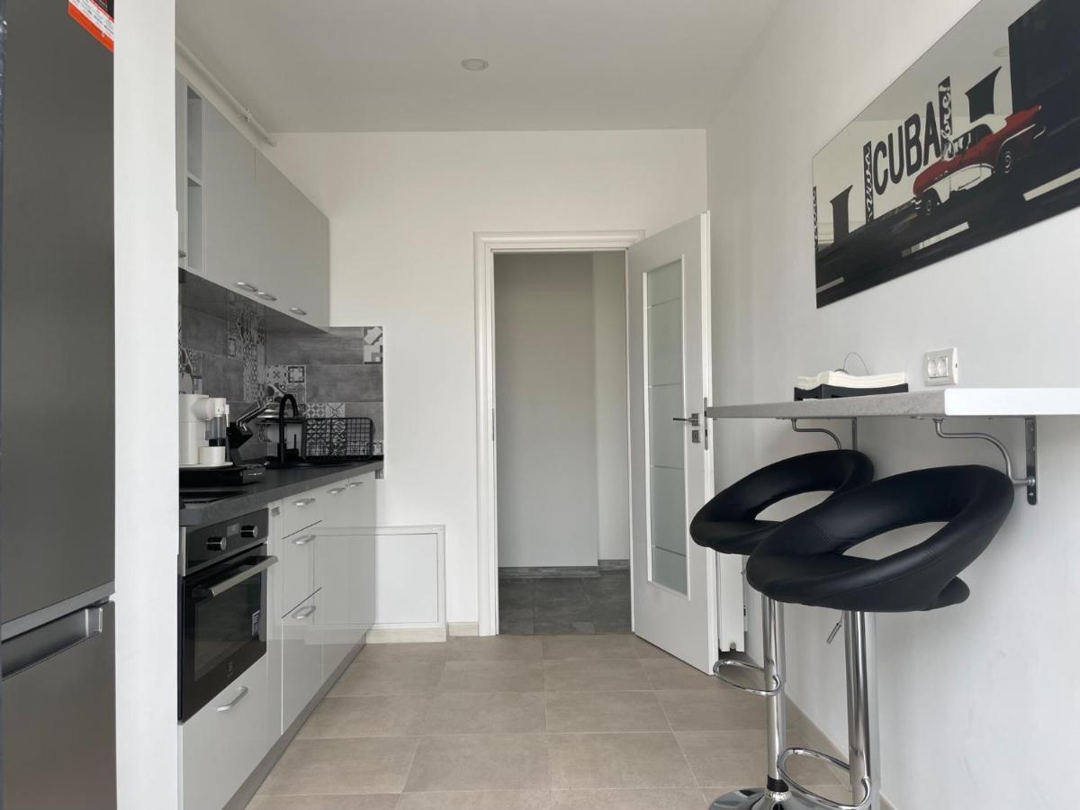 Lakeview 2 Room Penthouse Rooftop Terrace W15 Букурещ Екстериор снимка